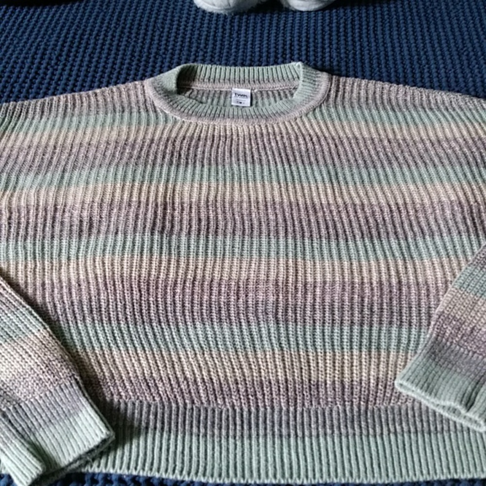 Twik par Simons sweater size small